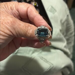 Elegant Silver and Blue Gemstone Ring